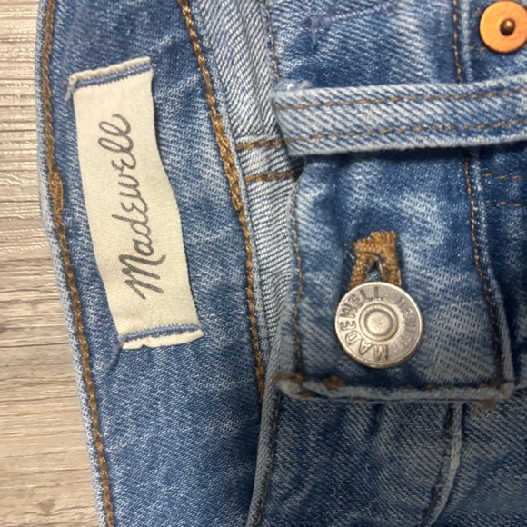 Madewell The Pefect Jean Size 25, waist is 13 with stretch to 15 inseam is 26 - Picture 3 of 6